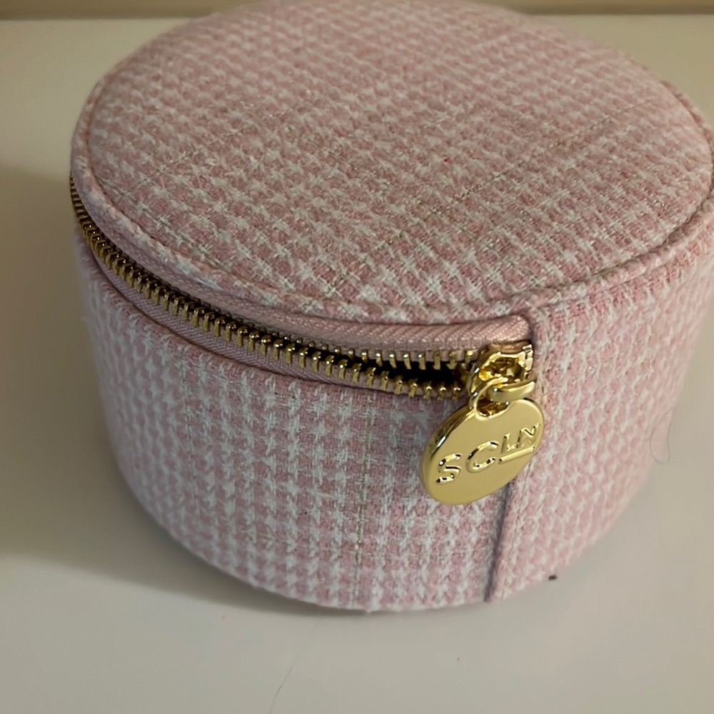Stoney Clover Lane jewelry holder